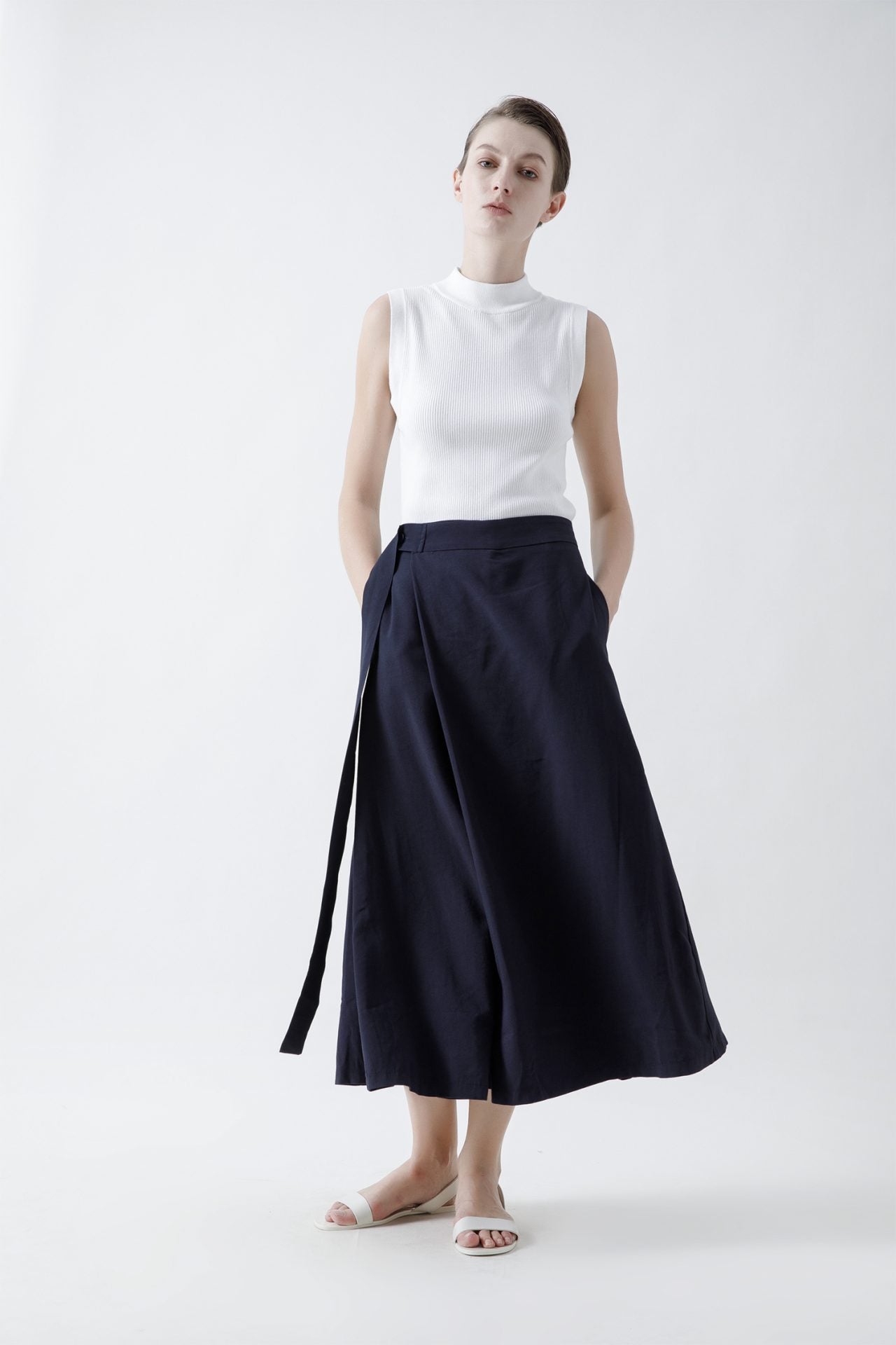 color:NAVY