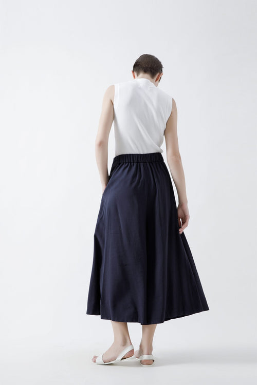 color:NAVY
