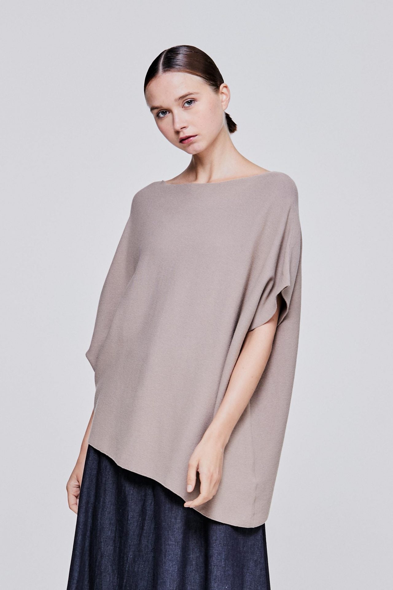 color:KHAKI