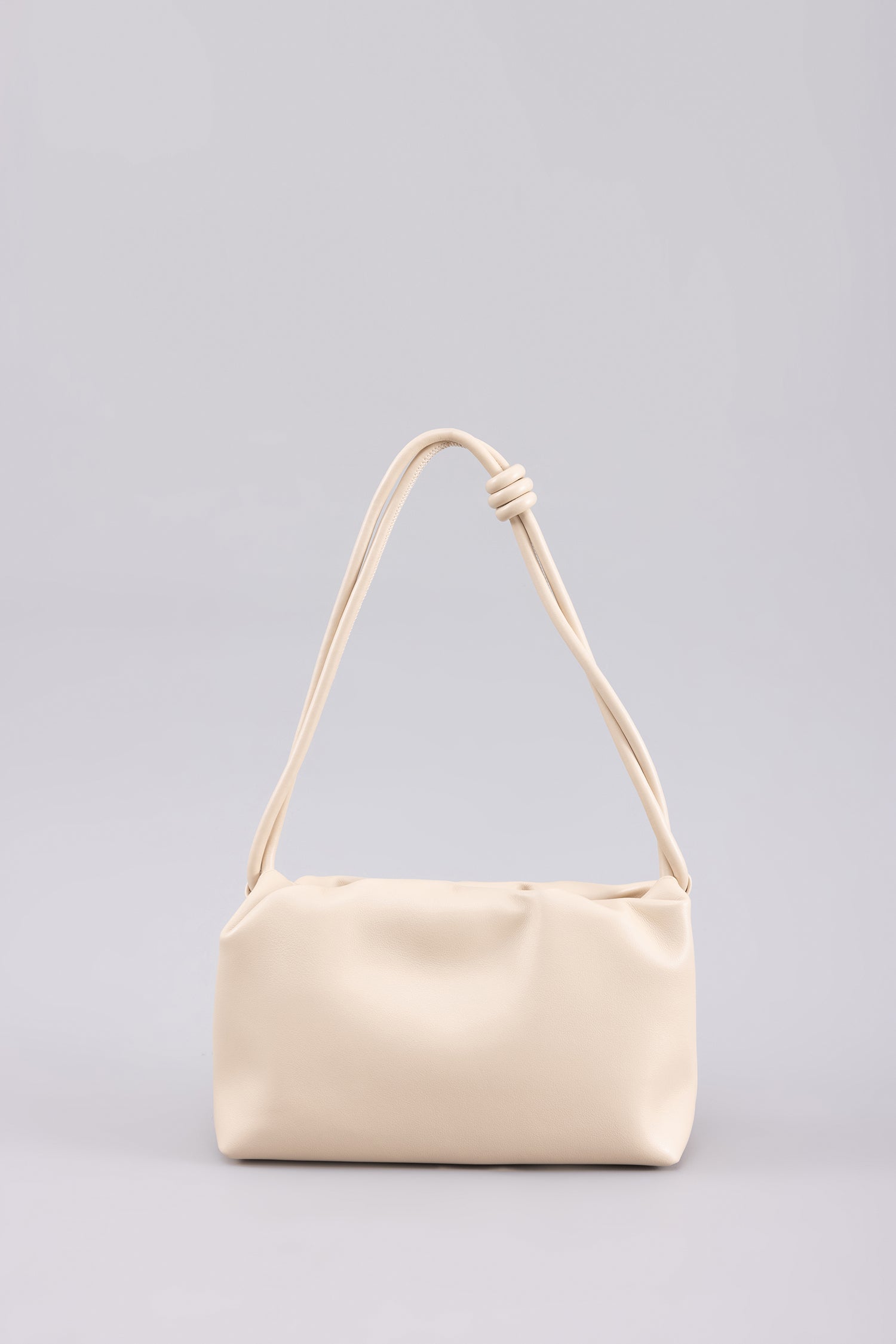 color:BEIGE
