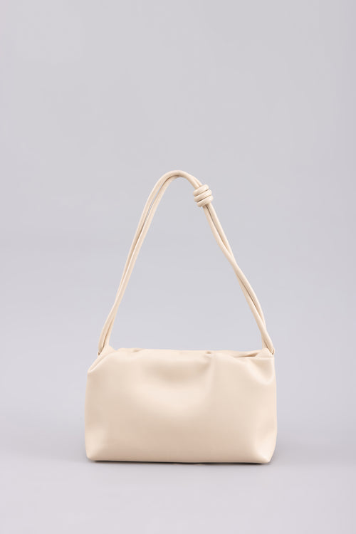 color:BEIGE