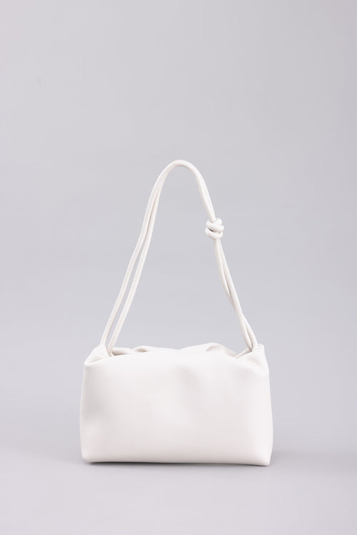 color:CREAM