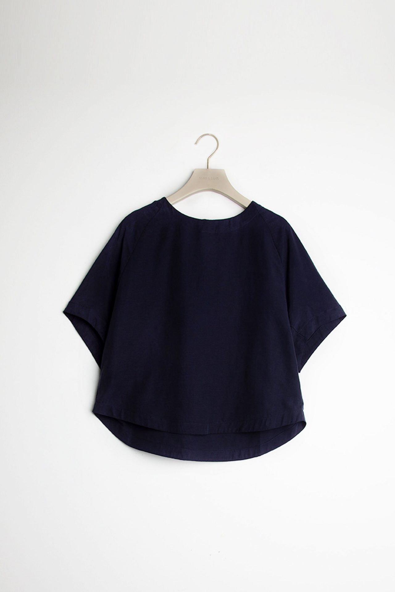 color:NAVY