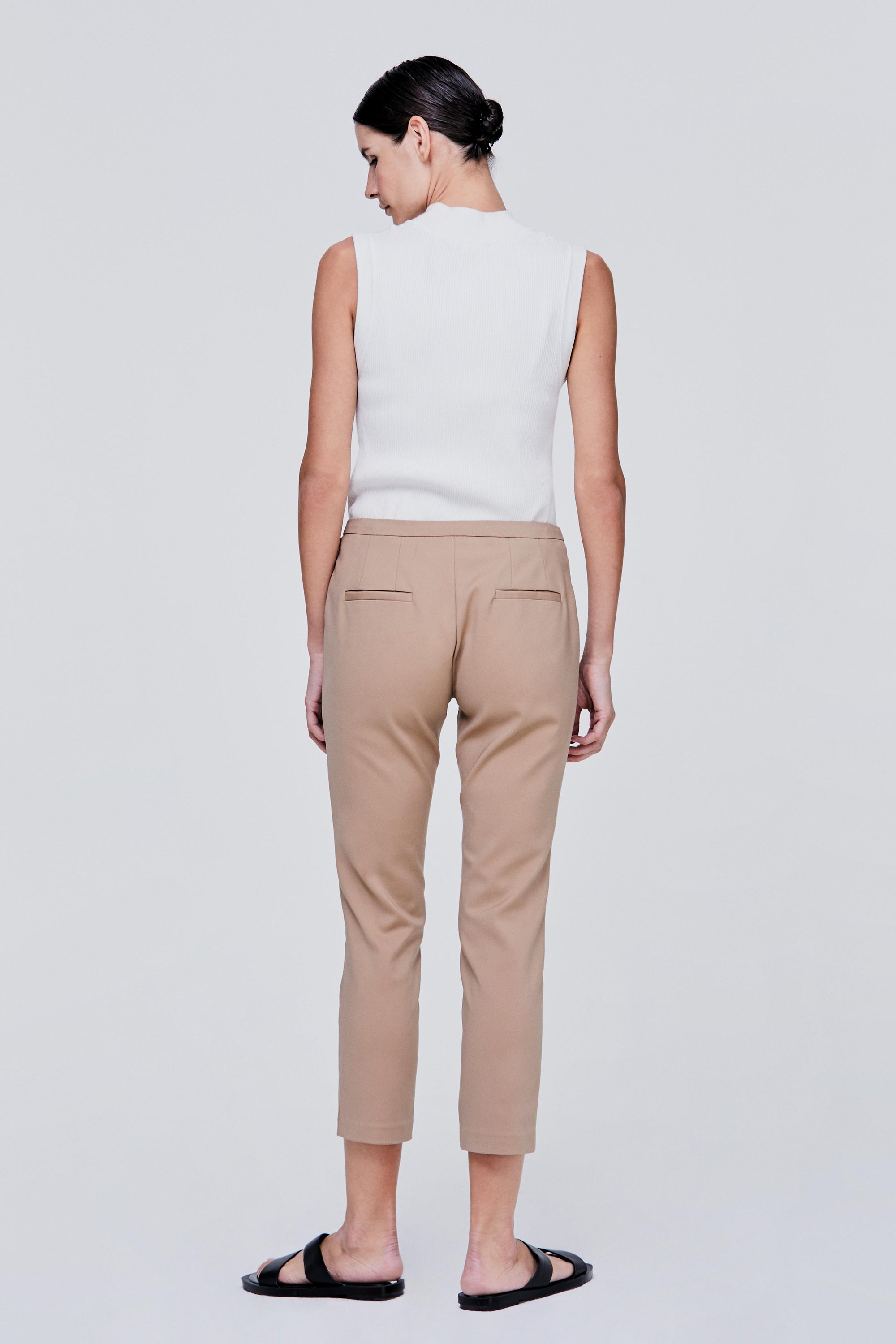 color:KHAKI