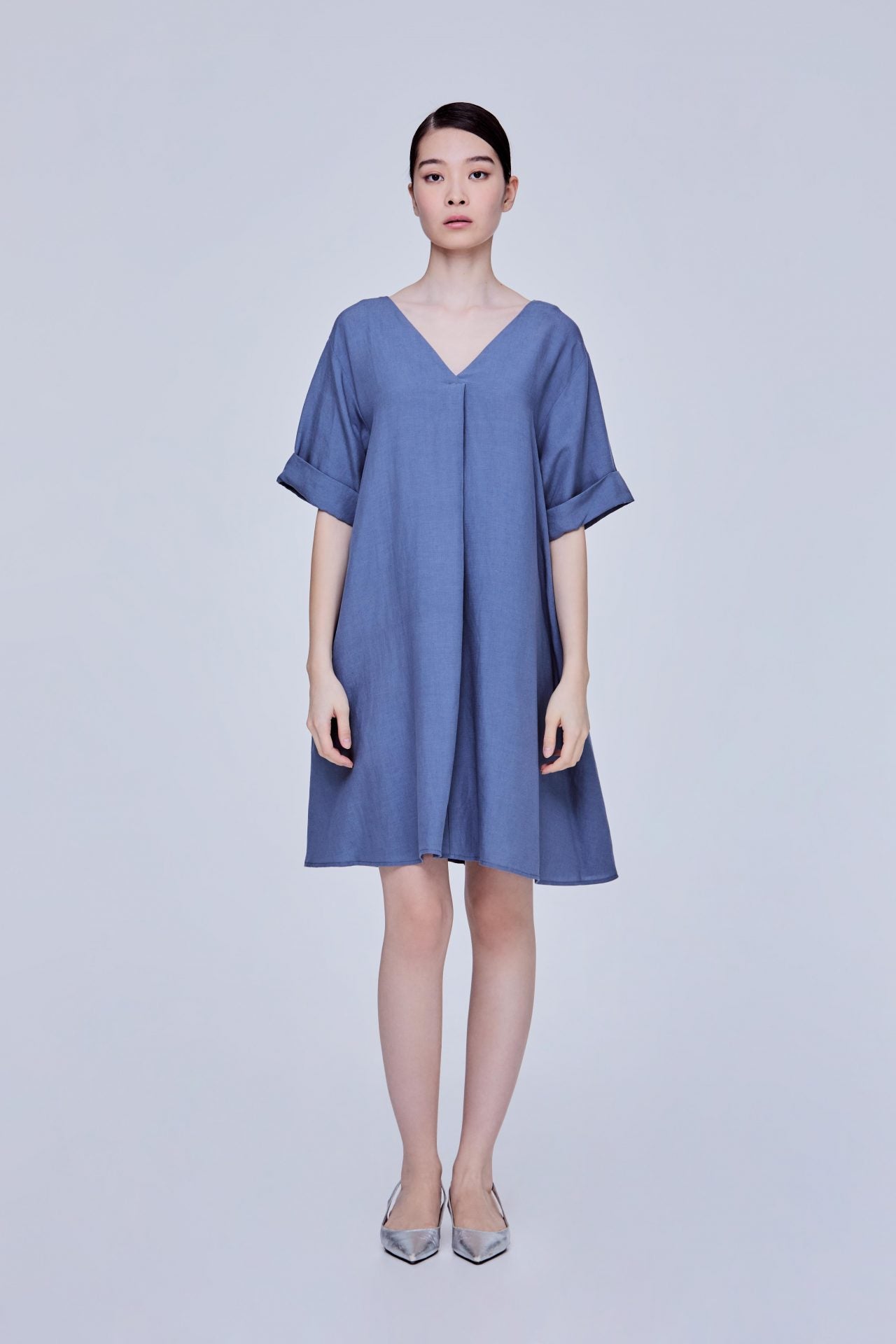 color:STEEL BLUE