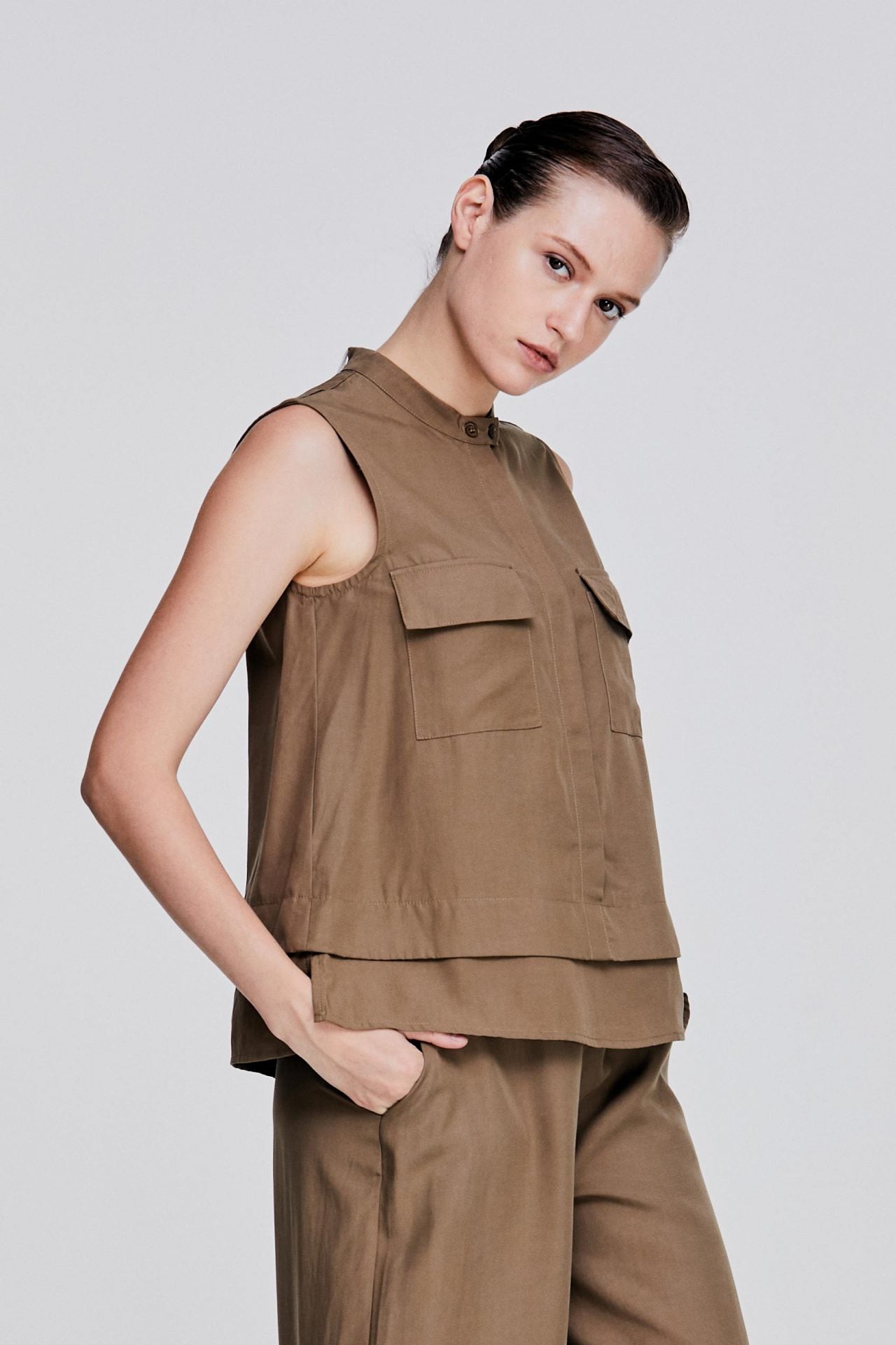 color:MOCHA