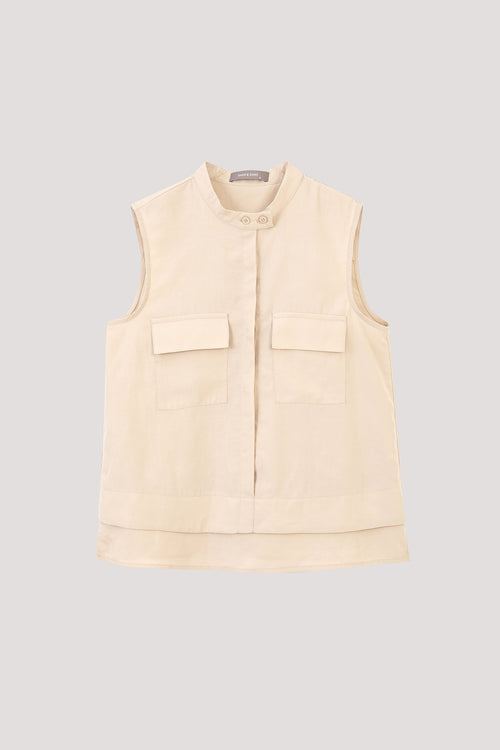 color:BEIGE