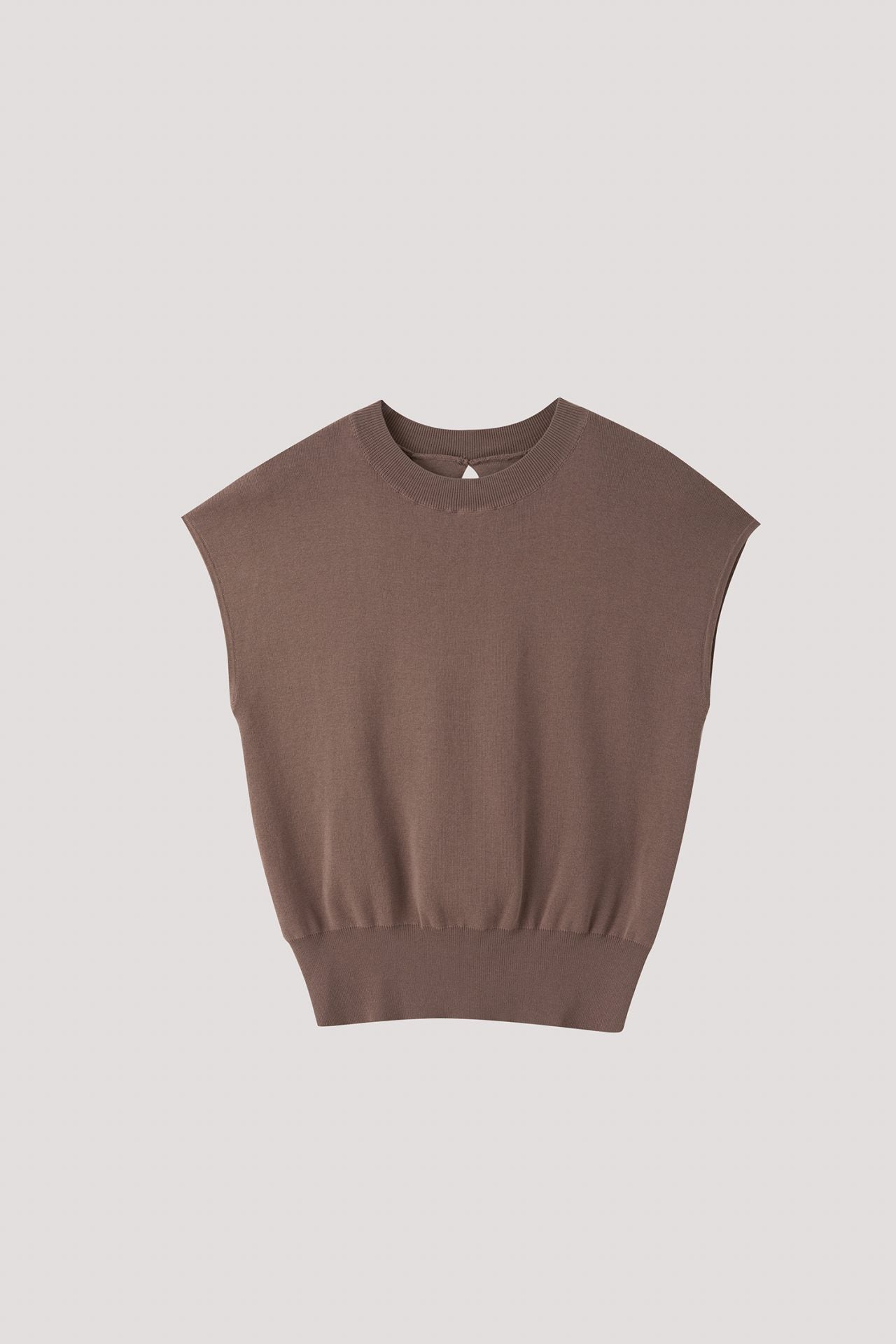color:BROWN