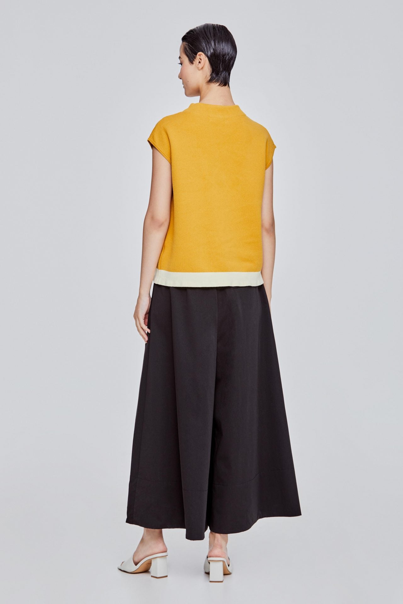 color:MARIGOLD