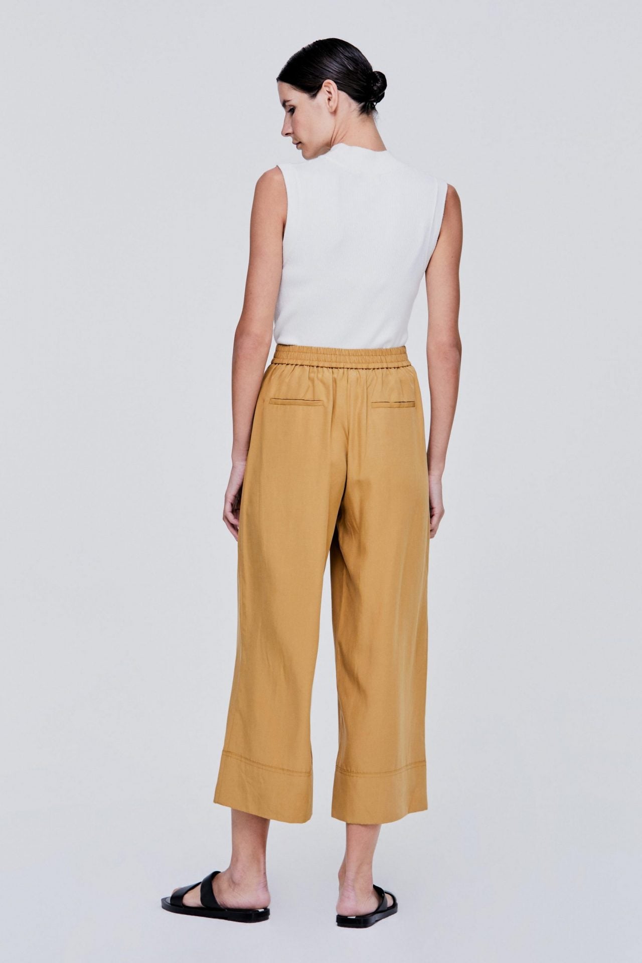 color:OCHRE