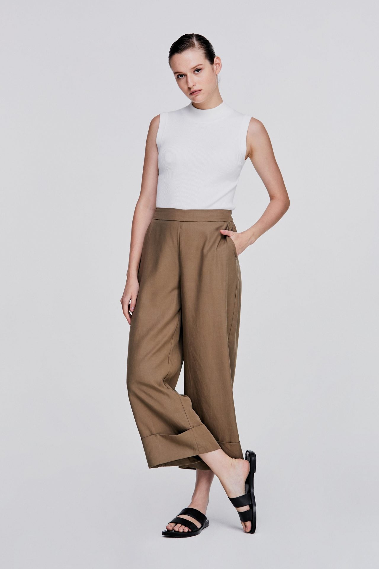 color:MOCHA