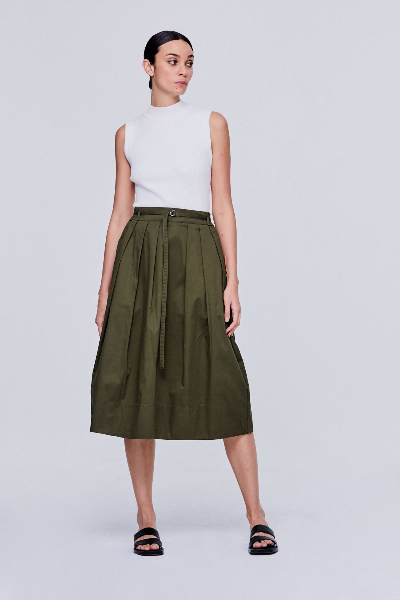 color:ARMY GREEN