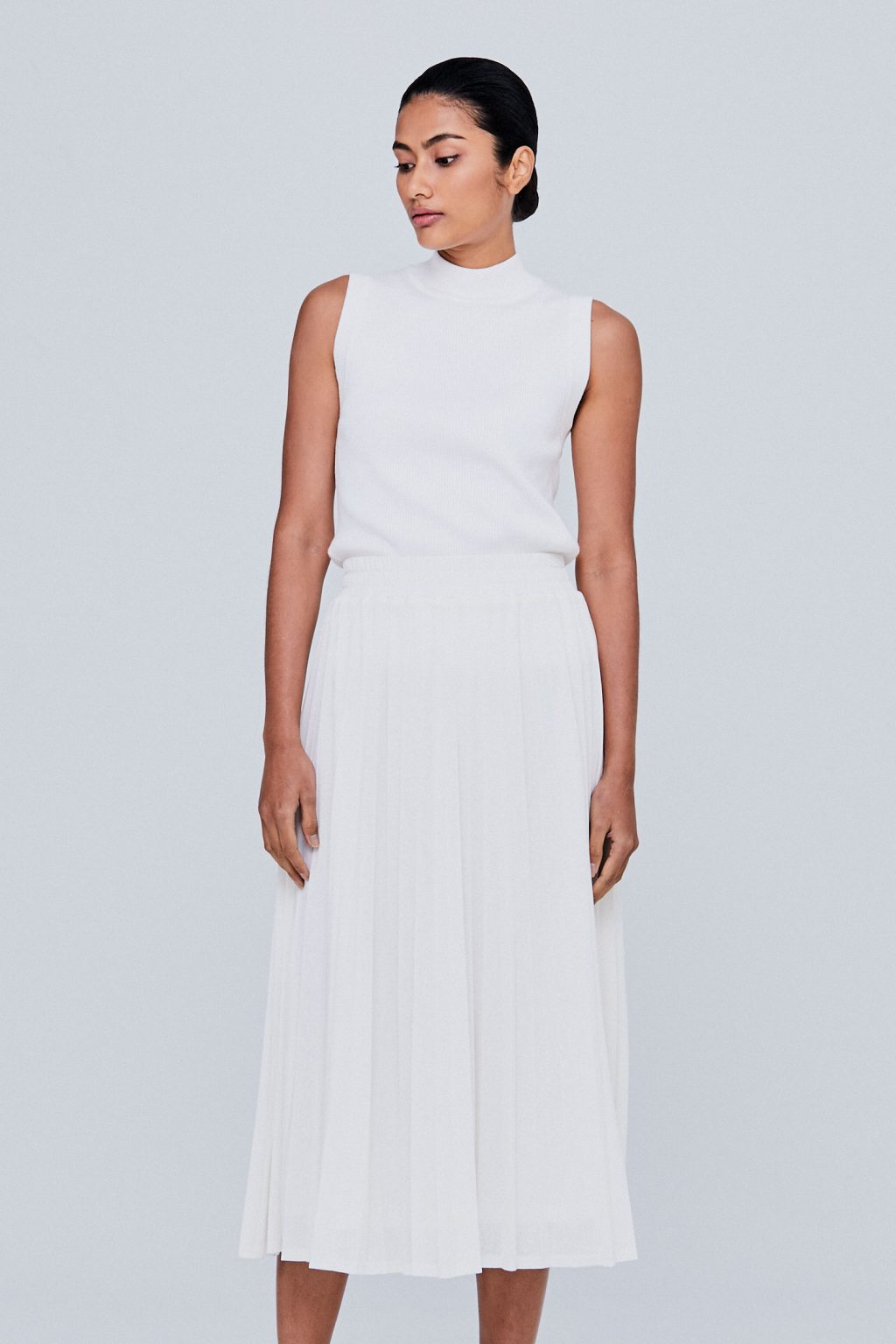 color:IVORY