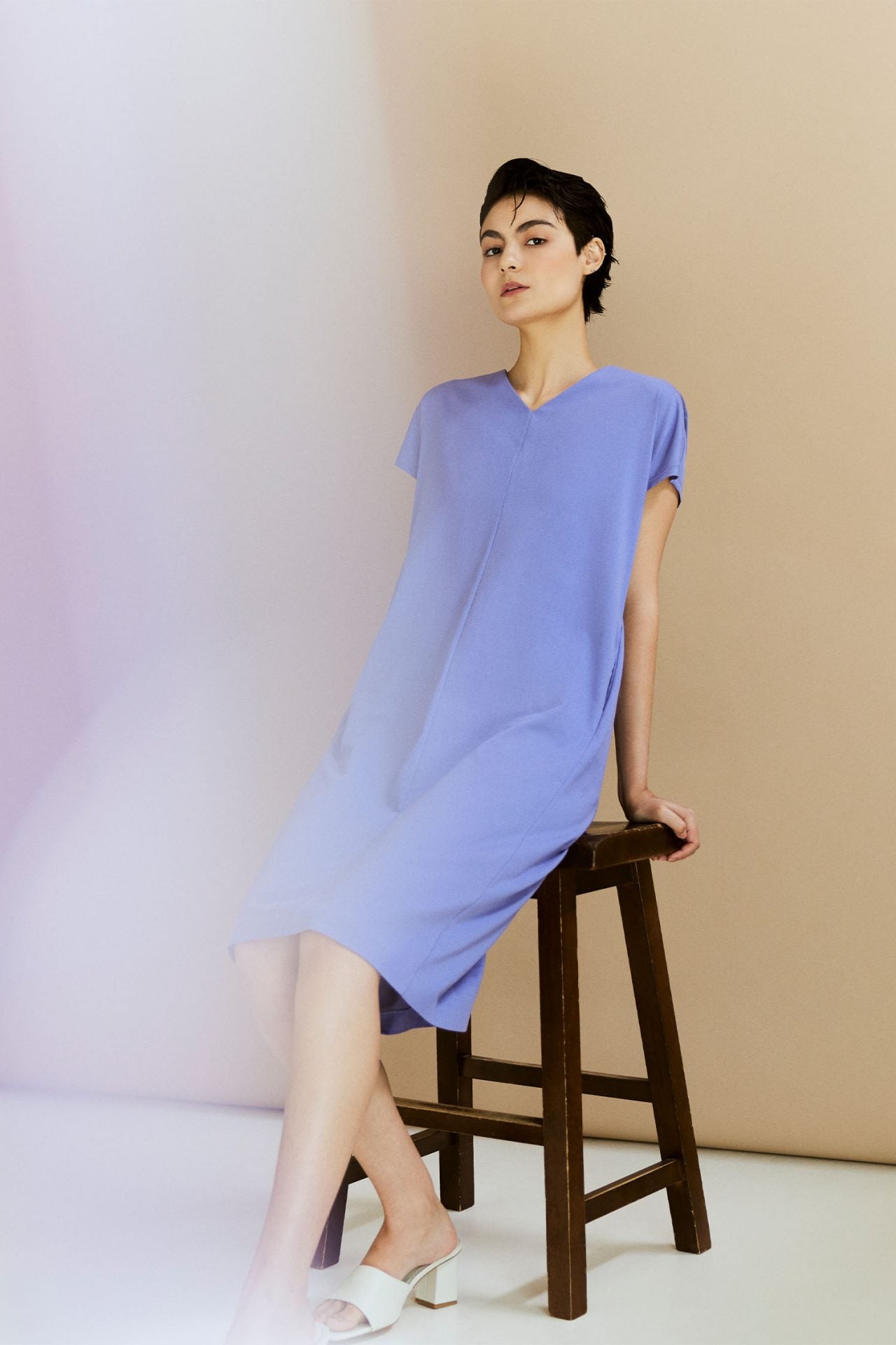 color:LAVENDER