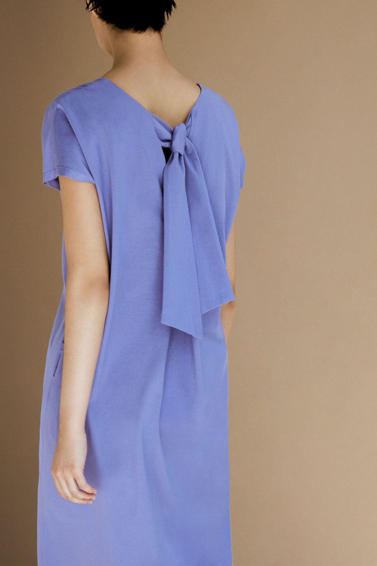 color:LAVENDER