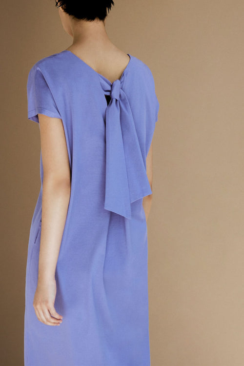 color:LAVENDER