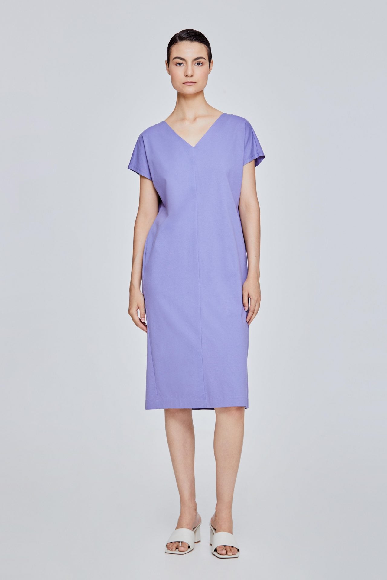 color:LAVENDER