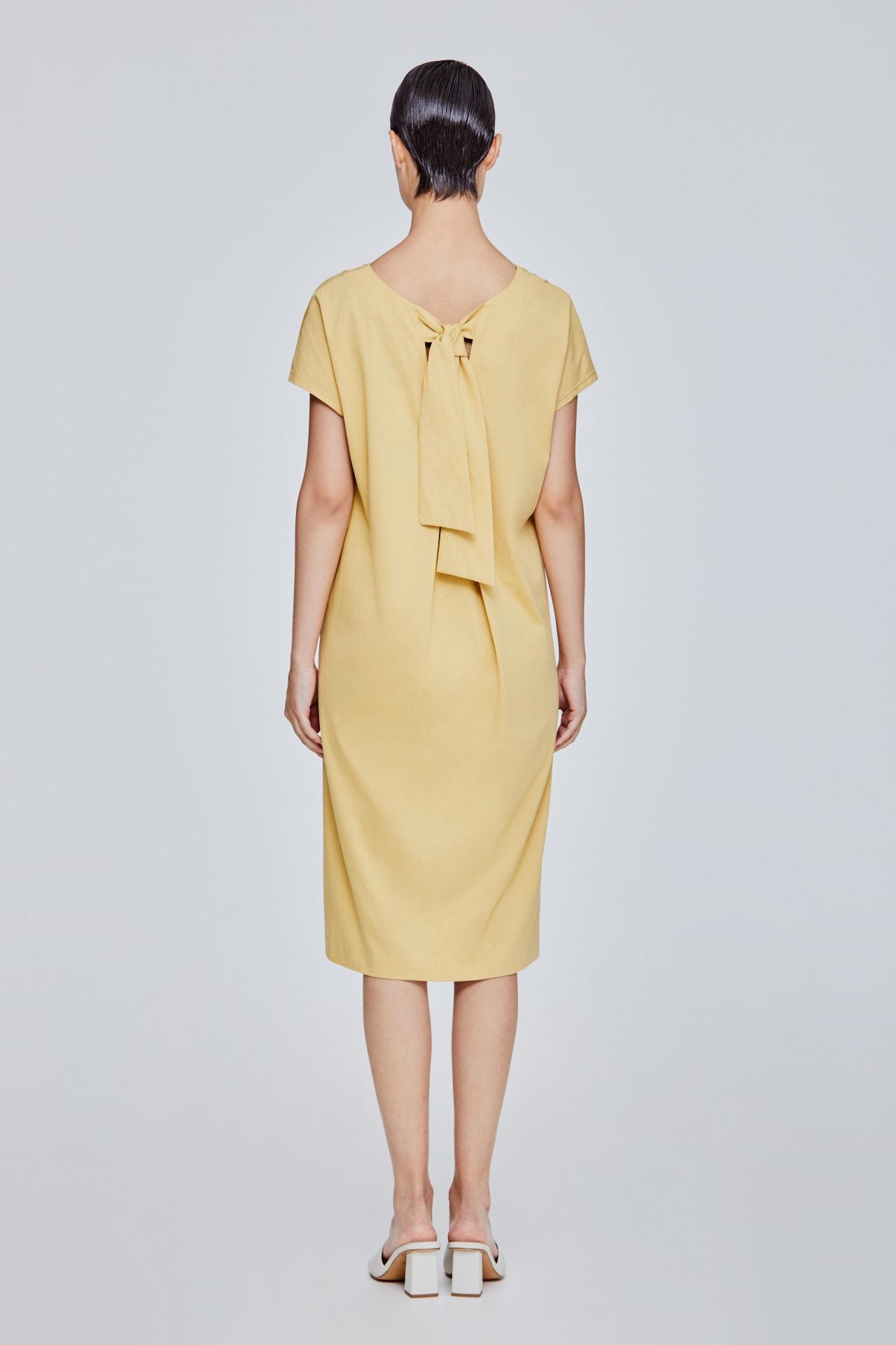 color:MELLOW