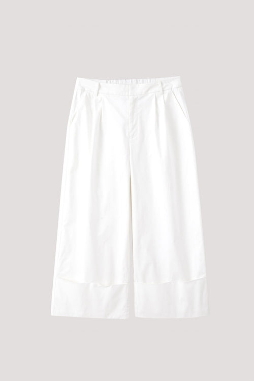 color:CREAM