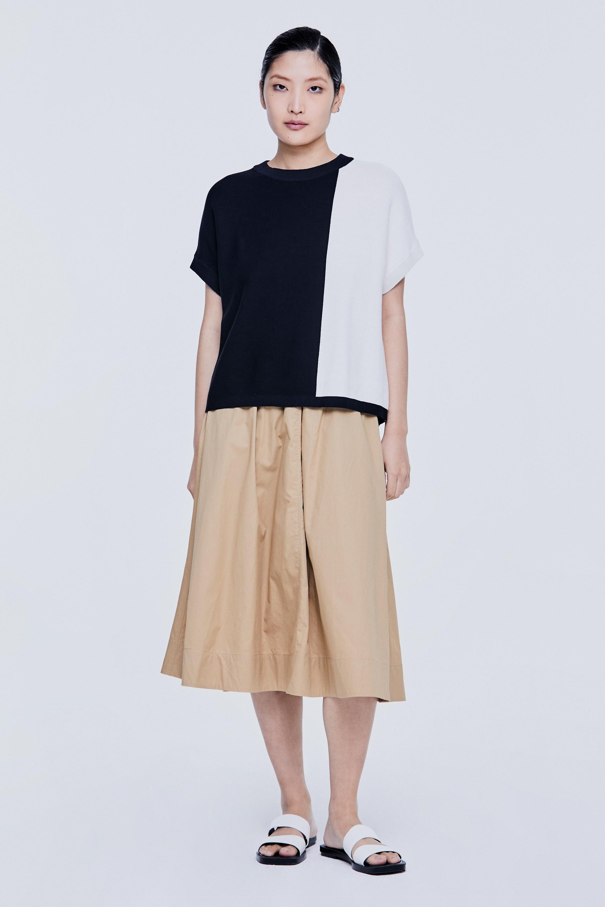 color:NAVY