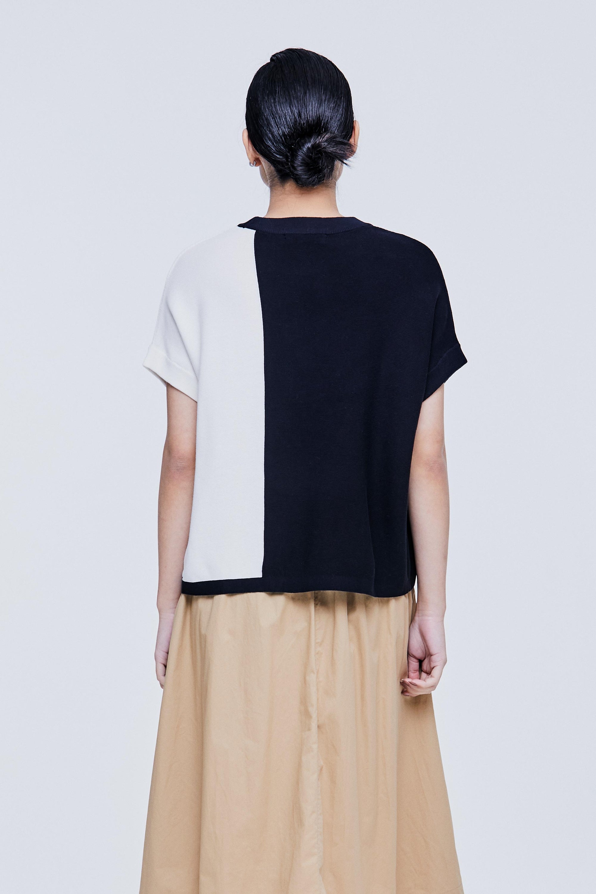 color:NAVY