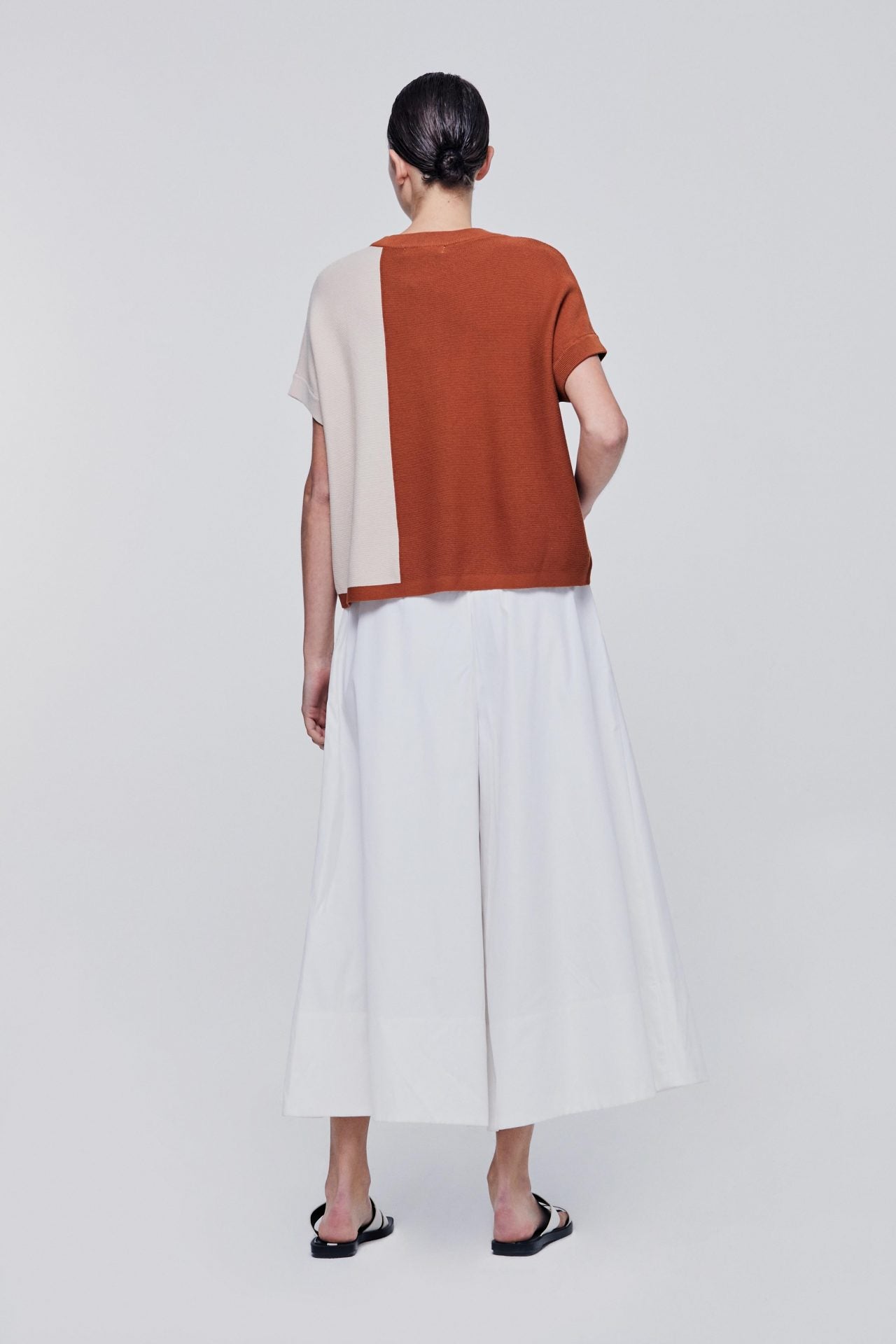 color:BRONZE