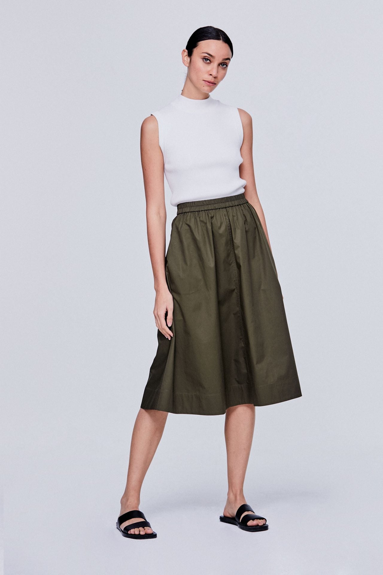 color:ARMY GREEN