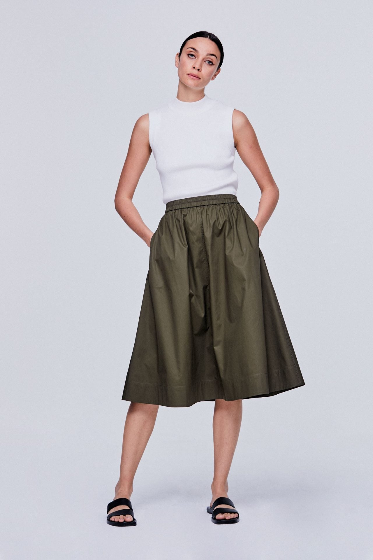 color:ARMY GREEN