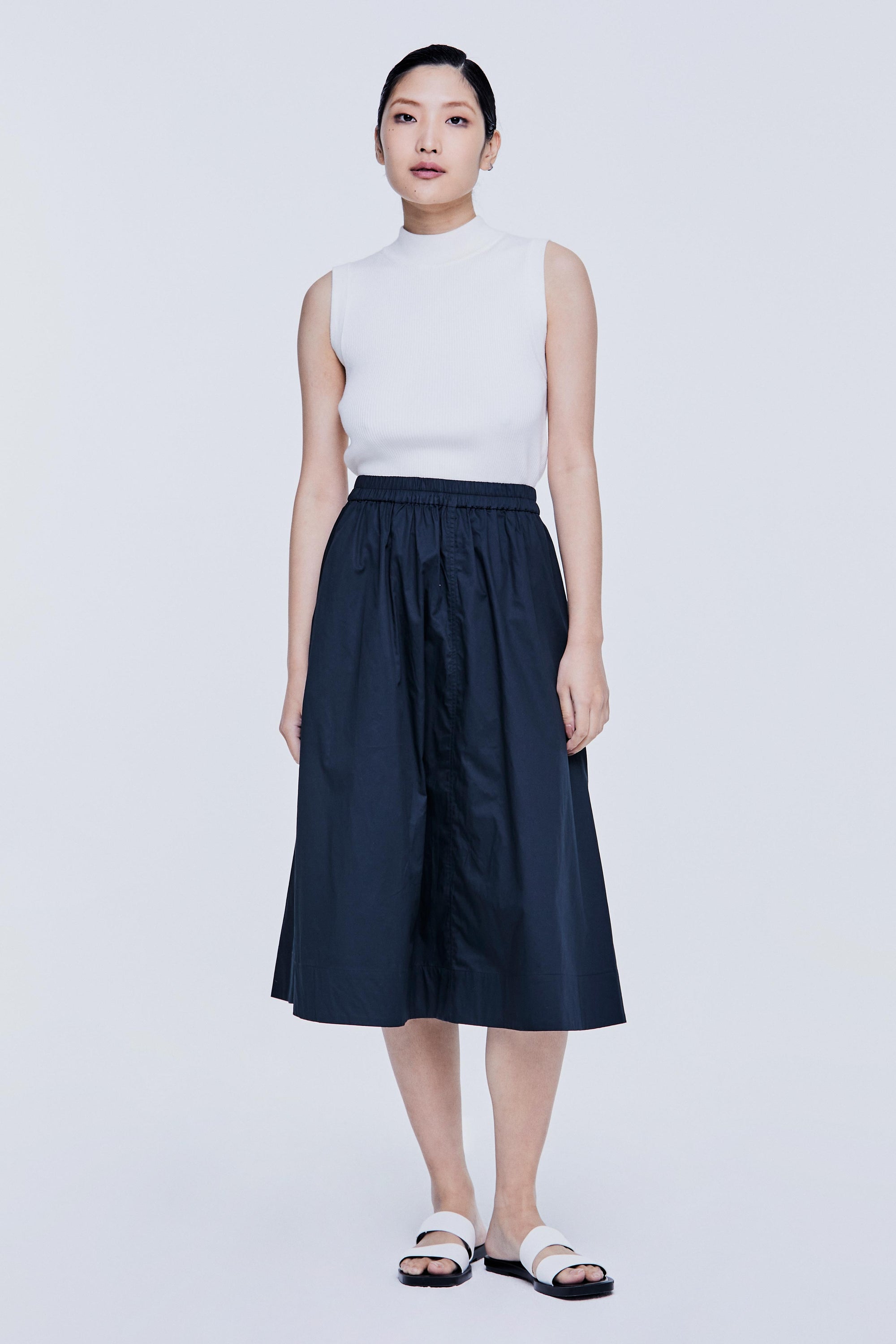 color:NAVY