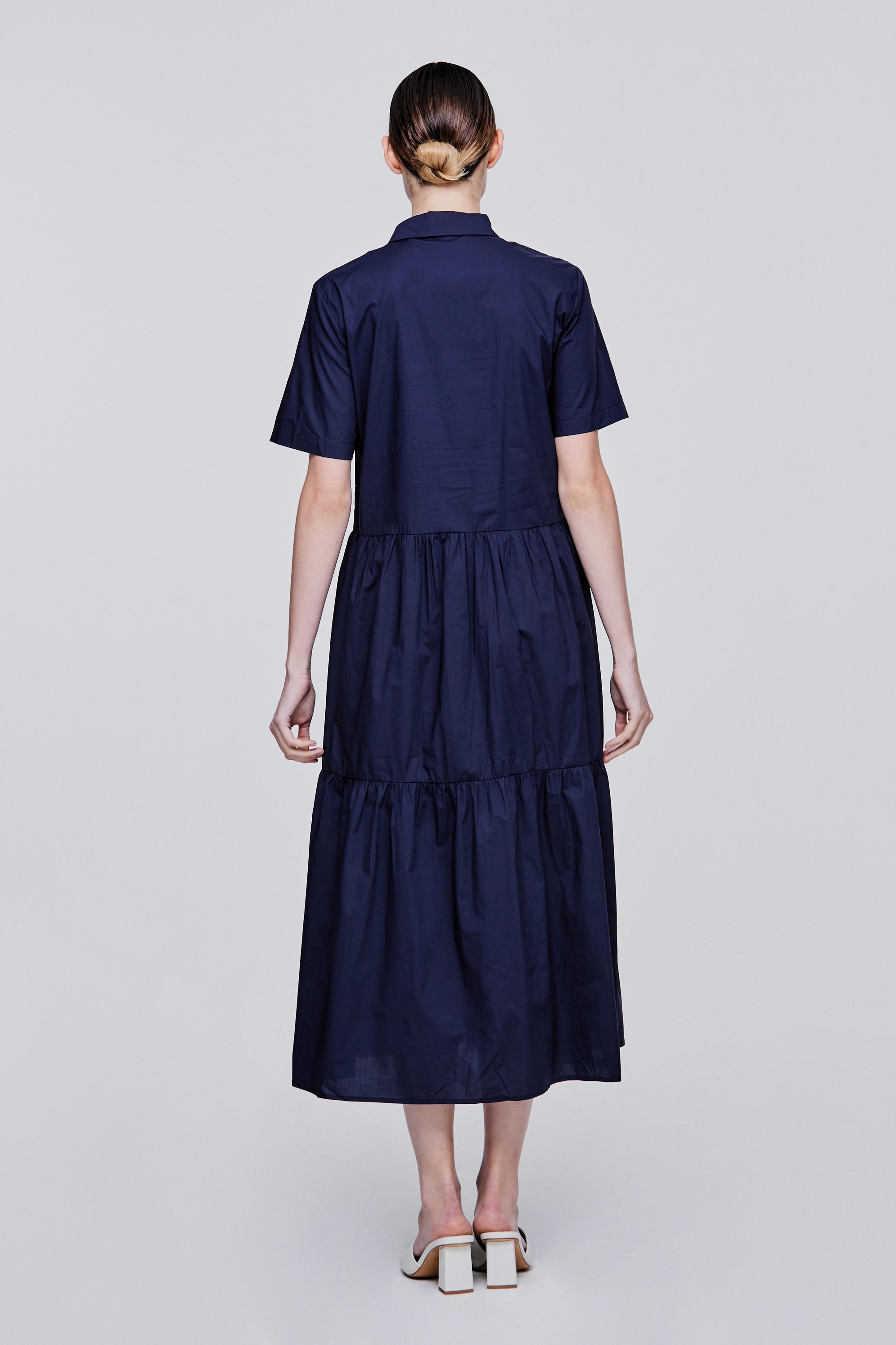 color:NAVY