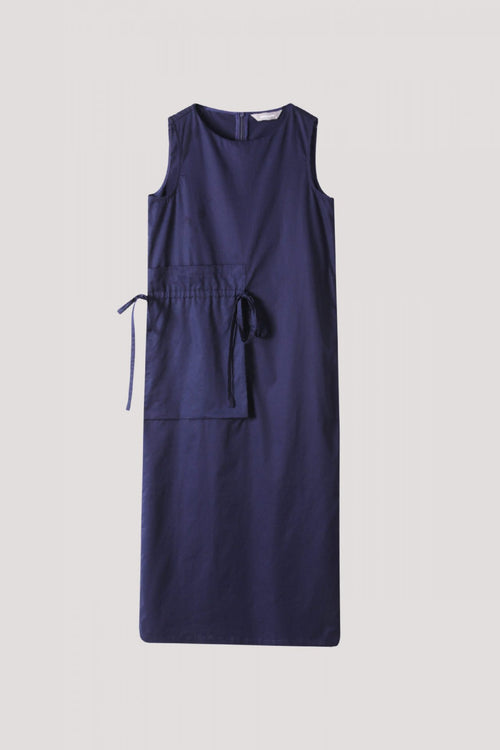 color:NAVY