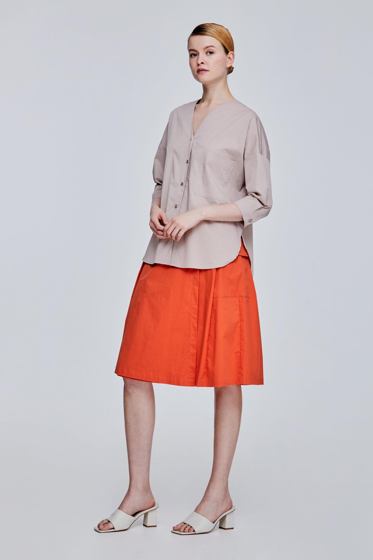 color:TAUPE