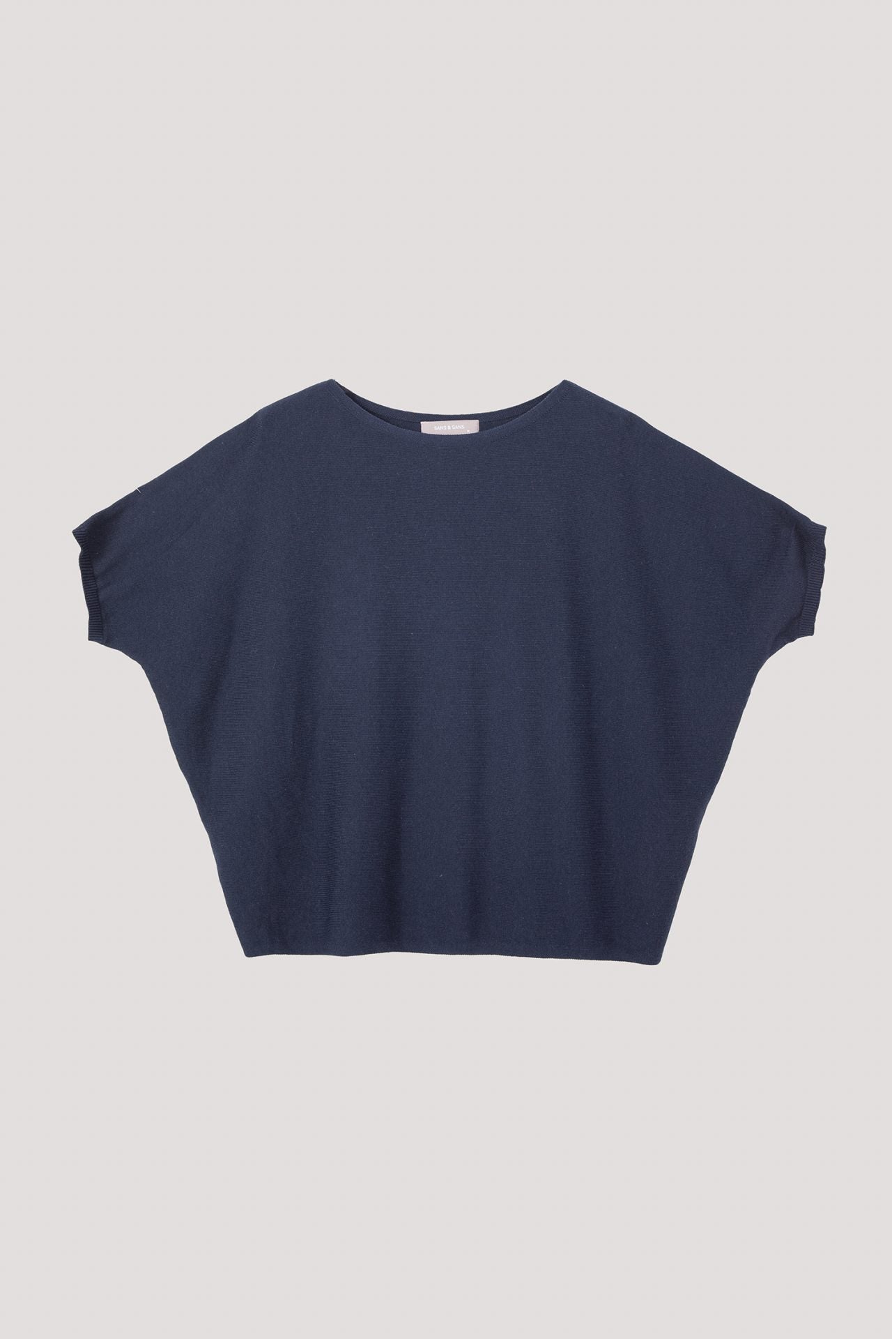 color:NAVY