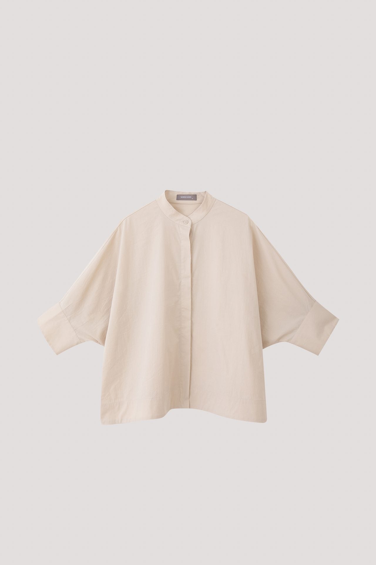 color:BEIGE
