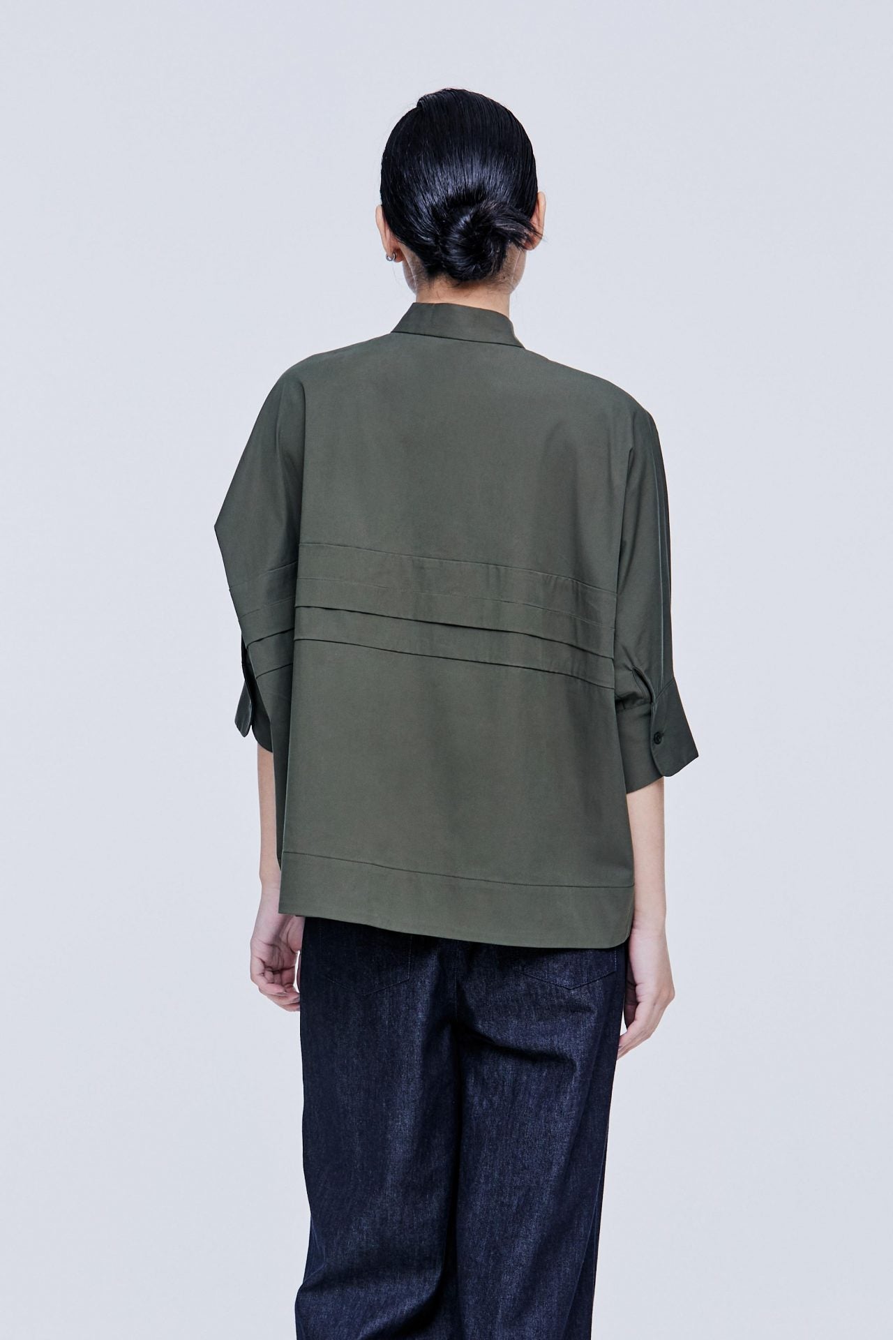 color:ARMY GREEN