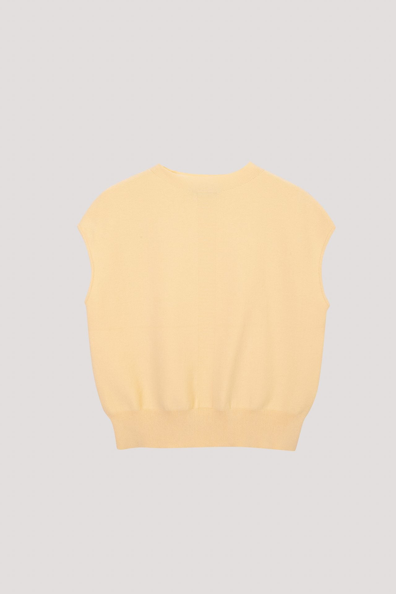 color:PALE YELLOW