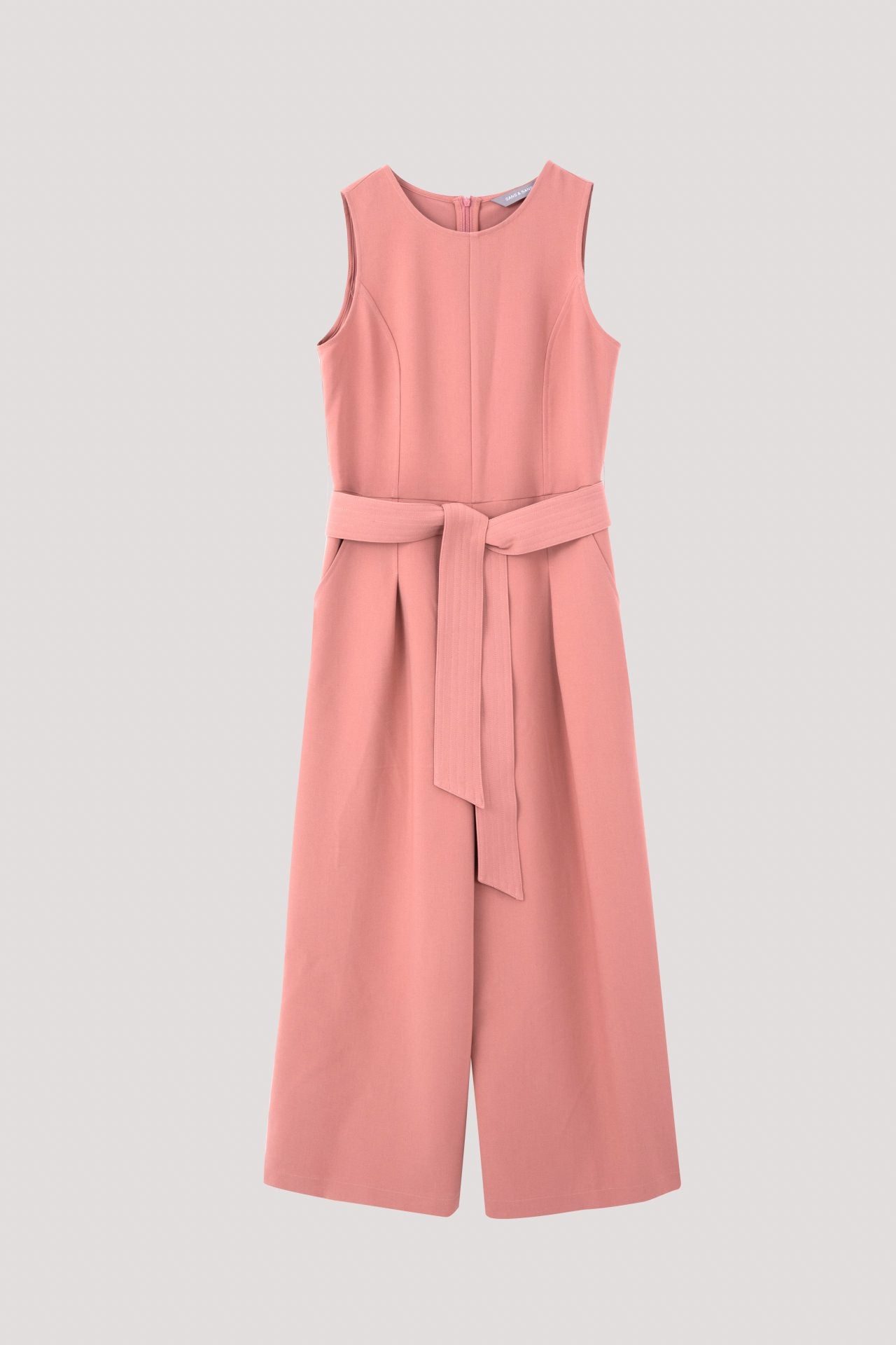 color:BLUSH