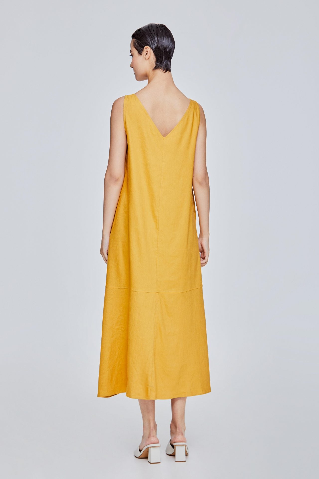 color:MARIGOLD