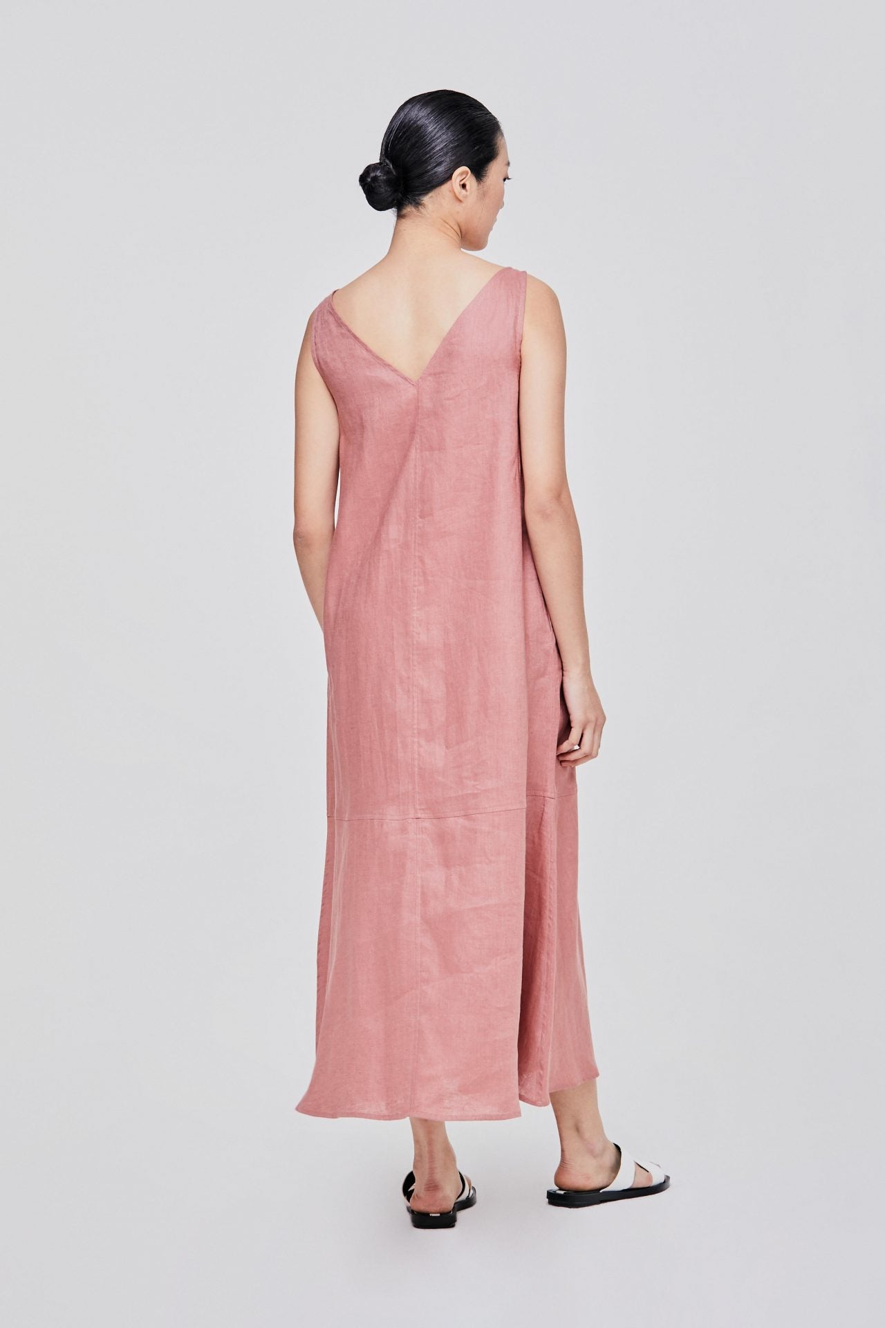 color:BLUSH