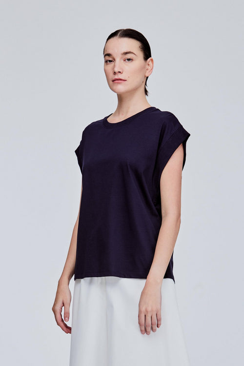color:NAVY