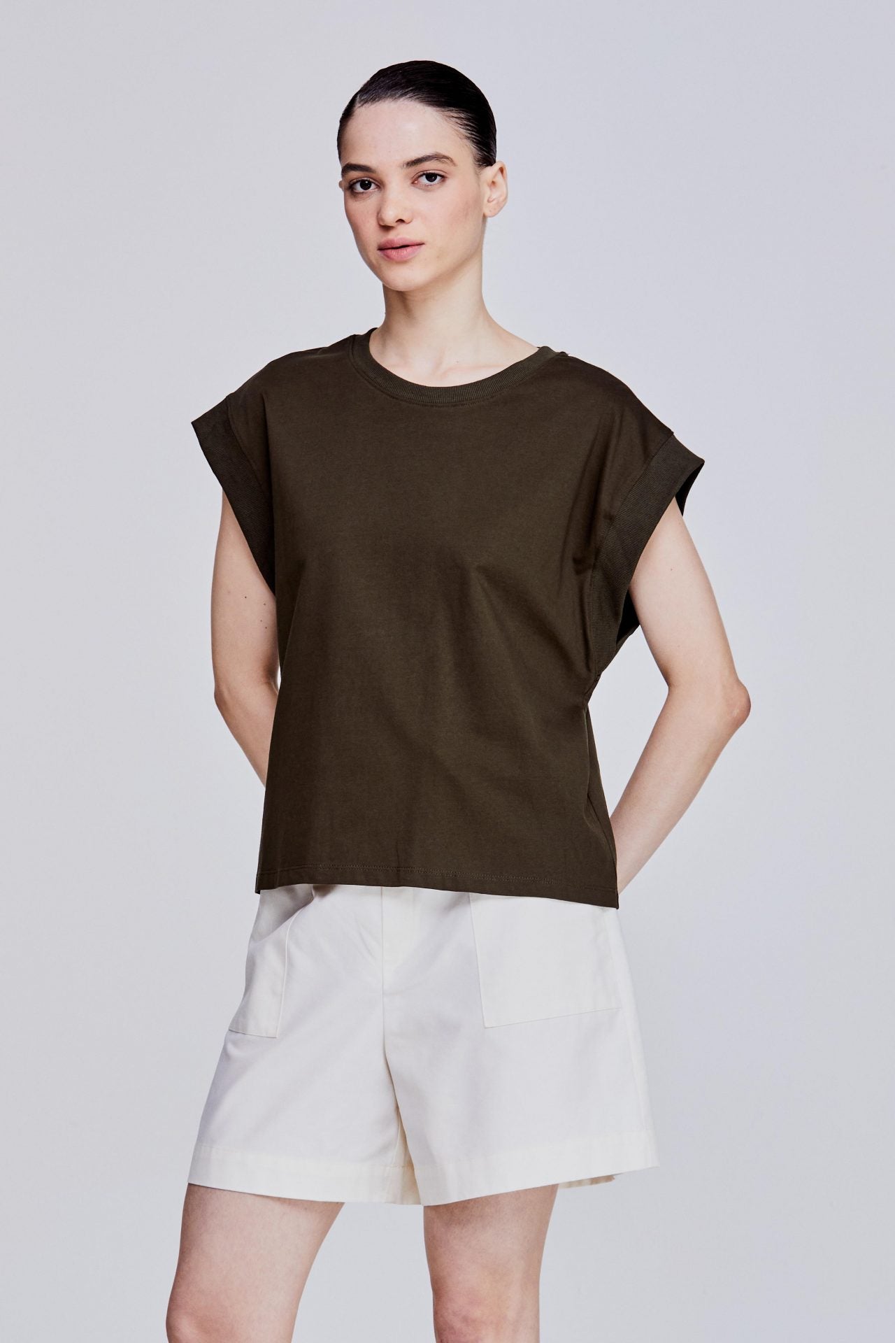 color:ARMY GREEN