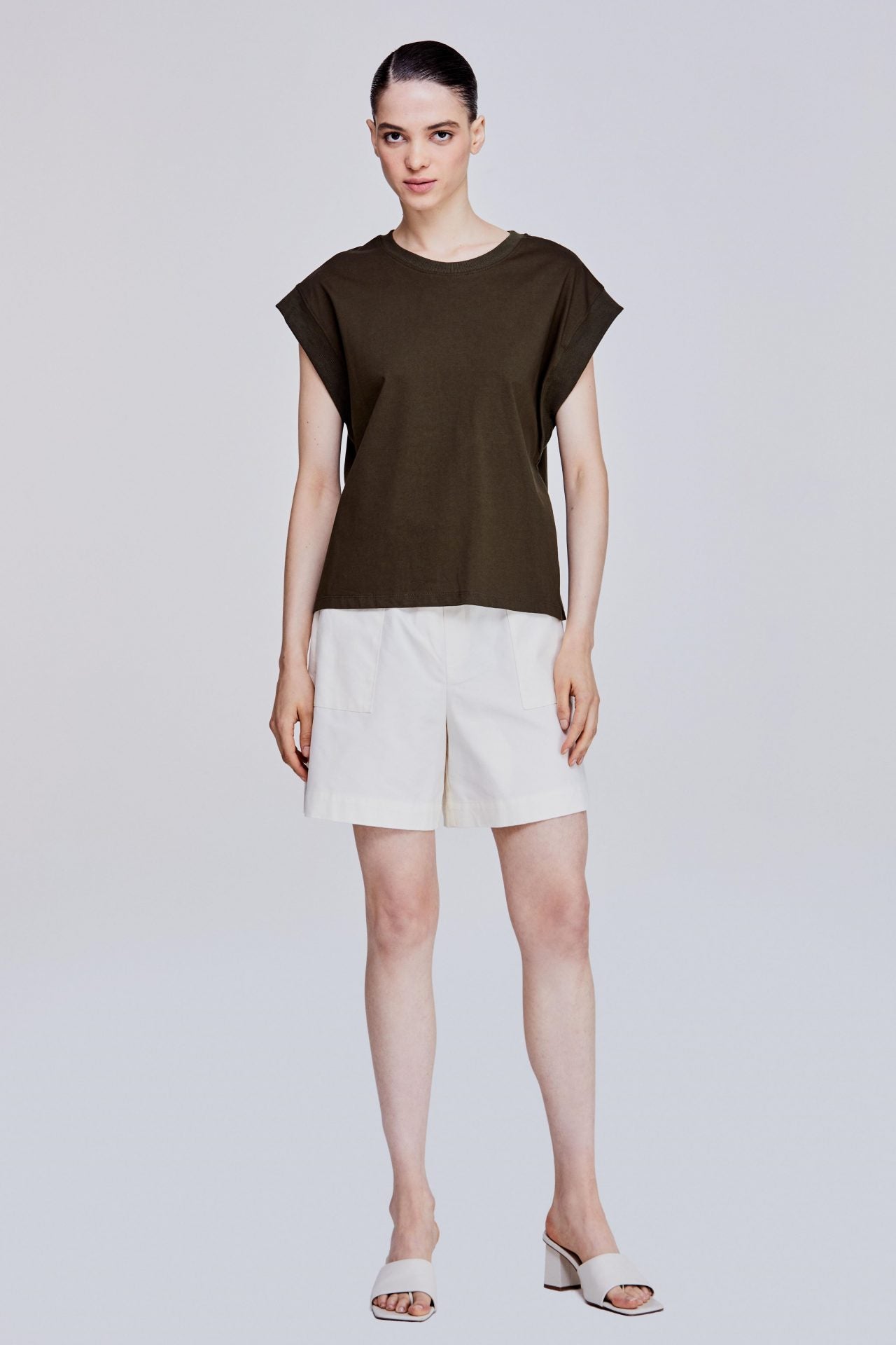 color:ARMY GREEN