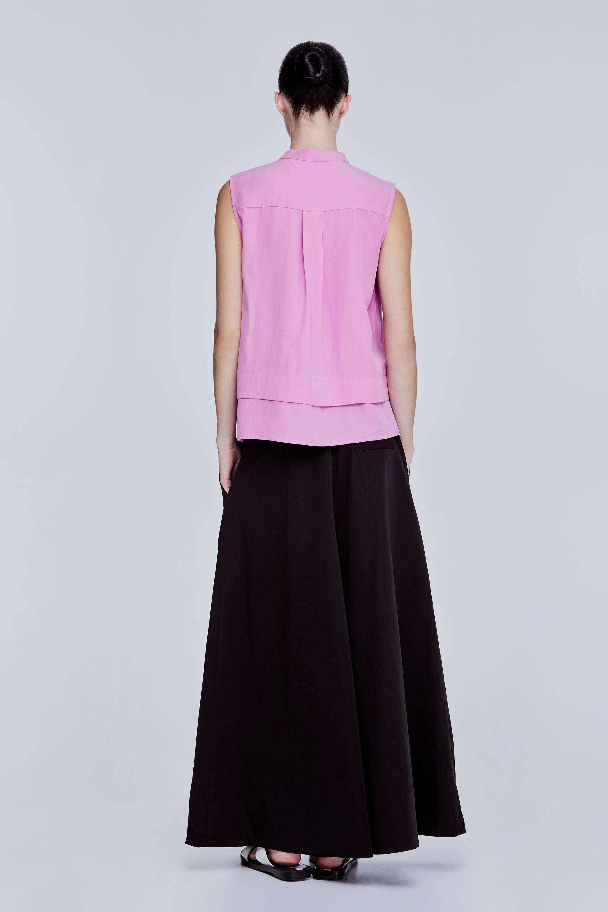 color:FUCHSIA