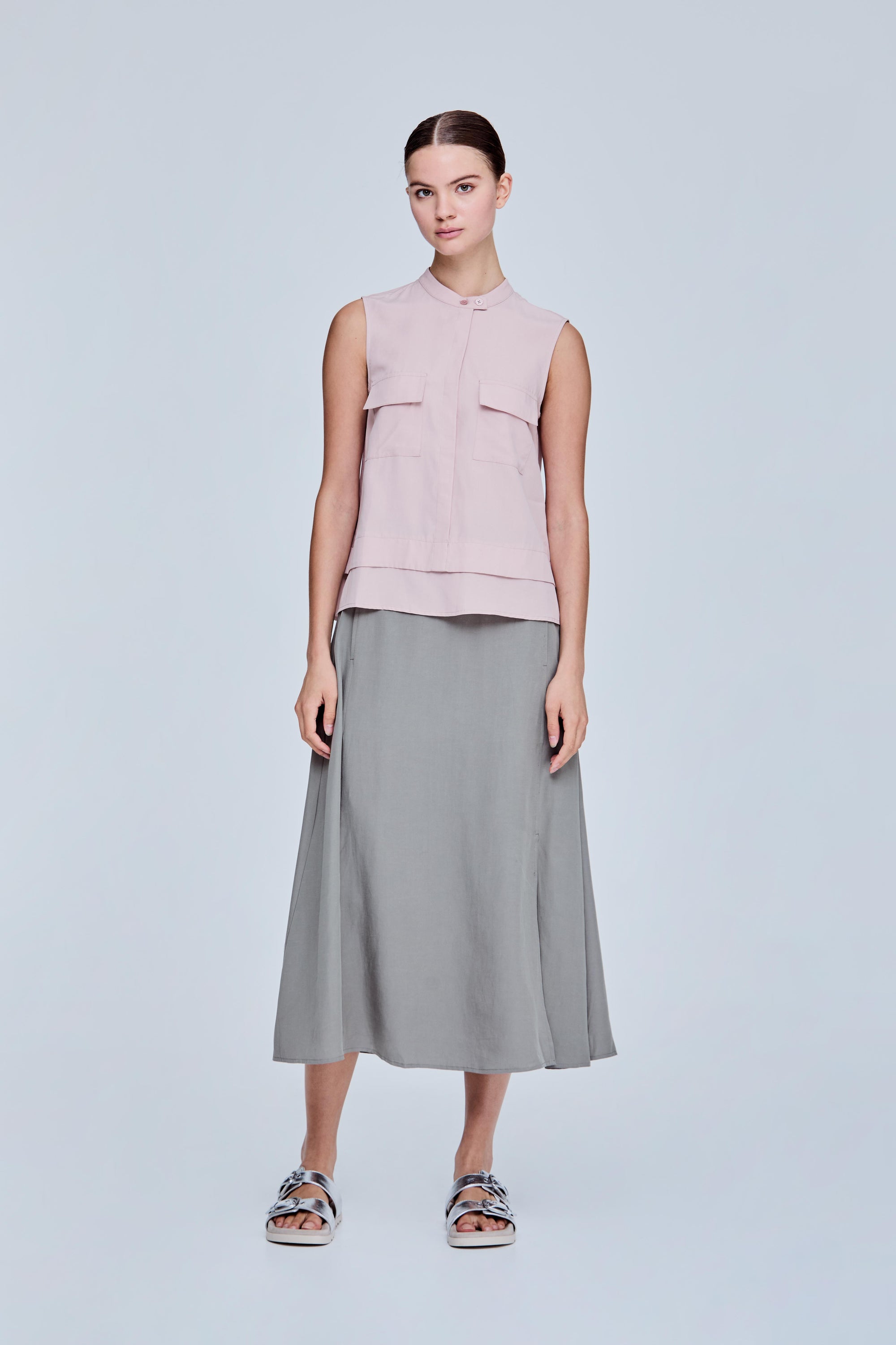 color:BLUSH