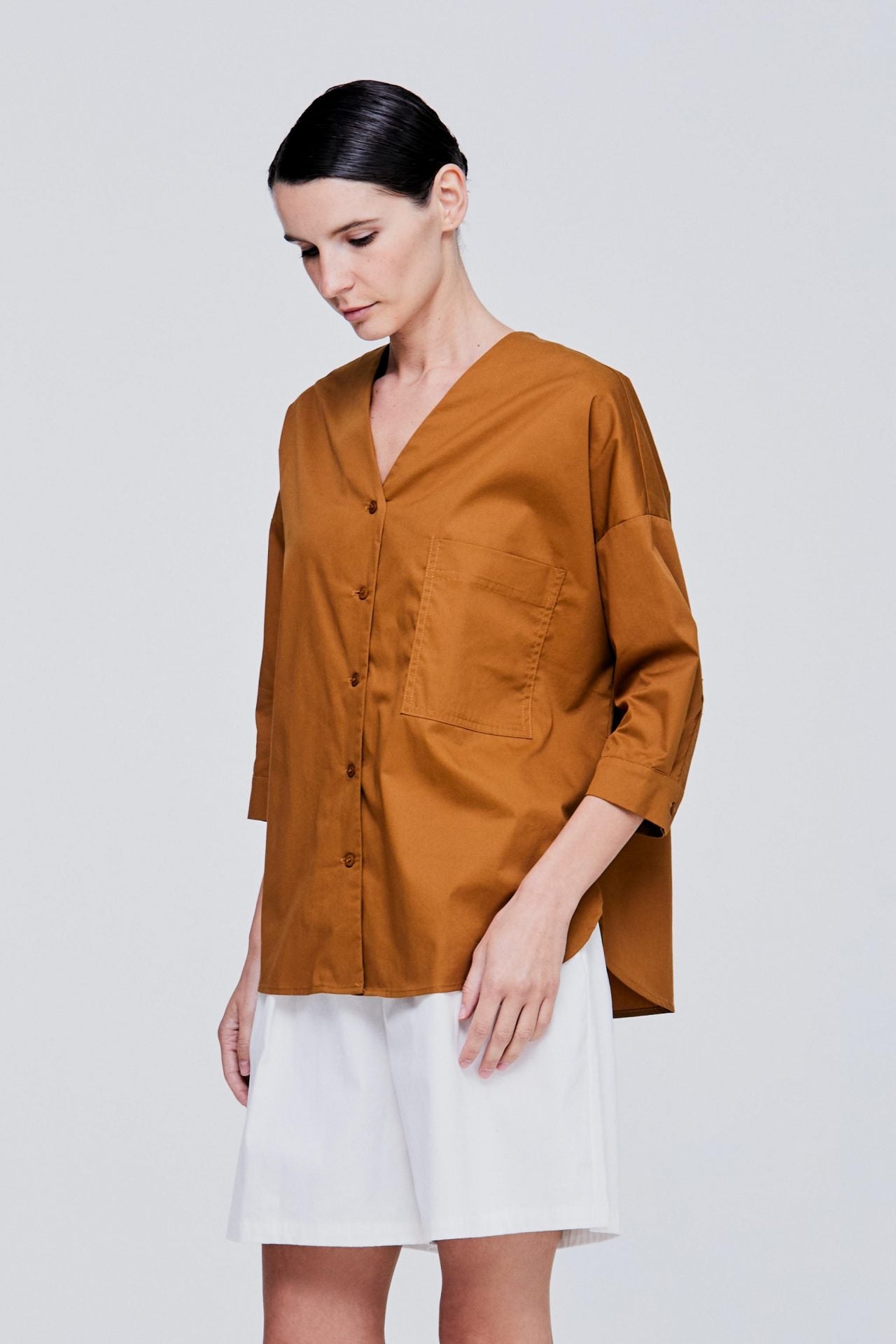 color:CARAMEL