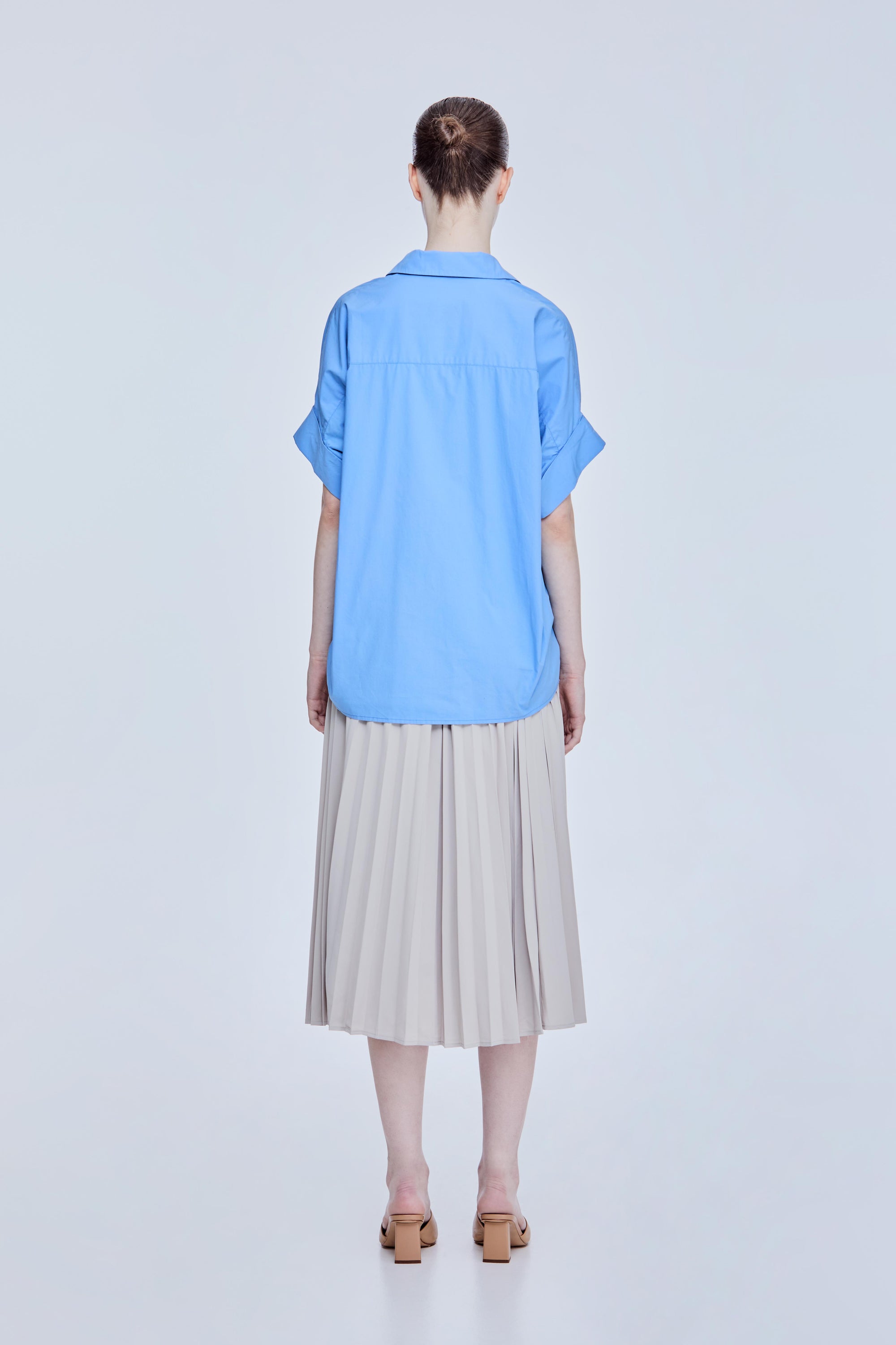 color:CORNFLOWER