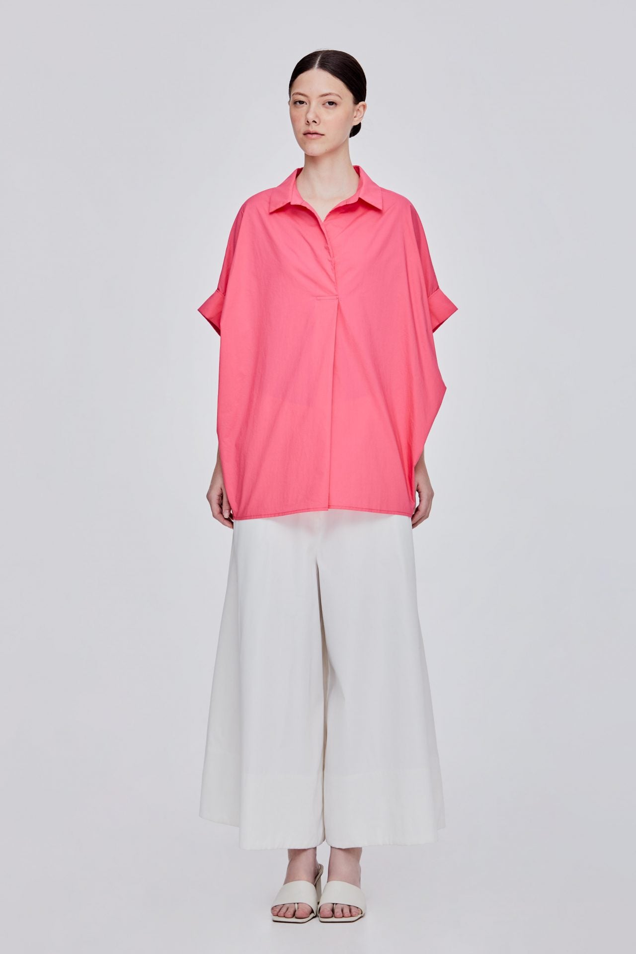 color:PINK