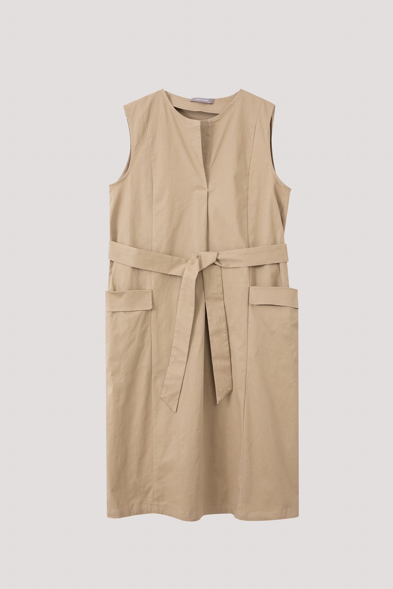 color:KHAKI
