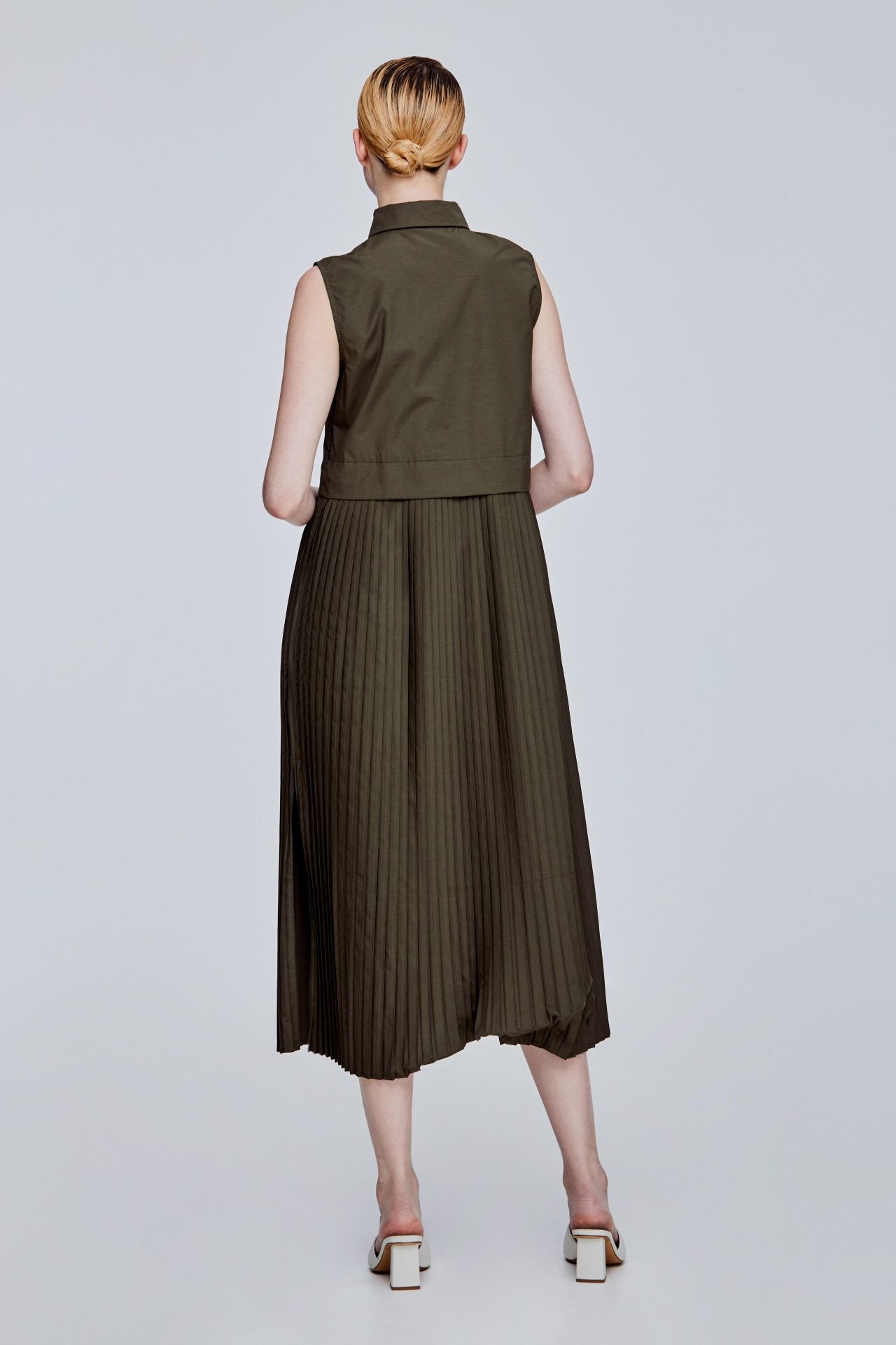 color:ARMY GREEN