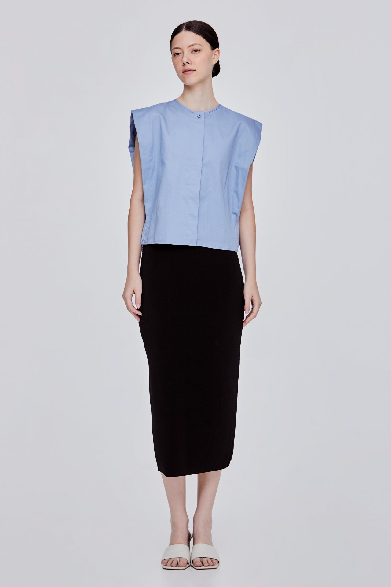 color:STEEL BLUE